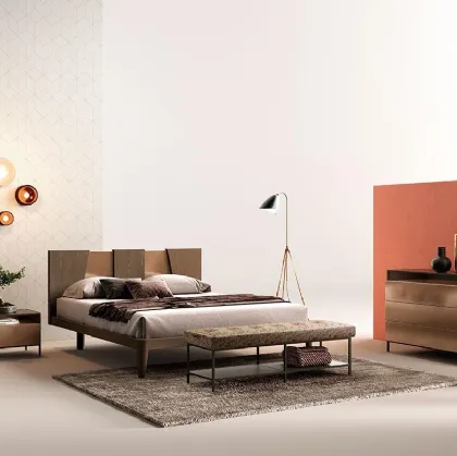 Letto in legno con testieracon inserti in laccato metallizzato F02 Cliff e Beta di Mercantini
