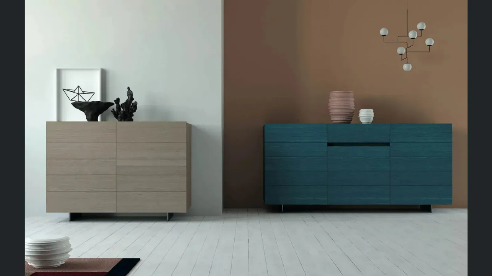 Madia Dallas Art 1101pa e Art 1102pa in legno di abete laccato sabbia e blu petrolio di Fratelli Mirandola