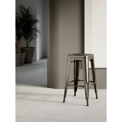 Sgabello Seven in metallo verniciato di Arredo3