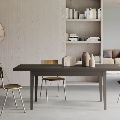 Tavolo Stoccolma Allungabile con piano in laminato e gambe impiallacciate di Arredo3