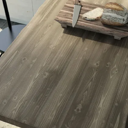 Tavolo Art 824 in legno finitura ossido di Fratelli Mirandola