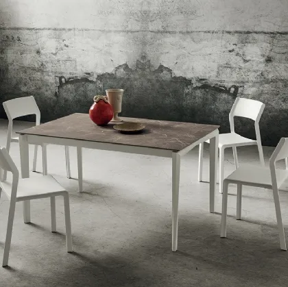 Tavolo da cucina con struttura in legno Bill di La Primavera