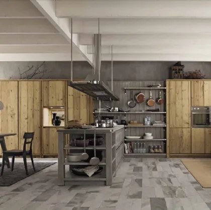 Cucina Moderna con isola in legno vecchio con top in pietra Maestrale M03 di Scandola